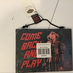 NWT Pennywise it two sided hanging plaque